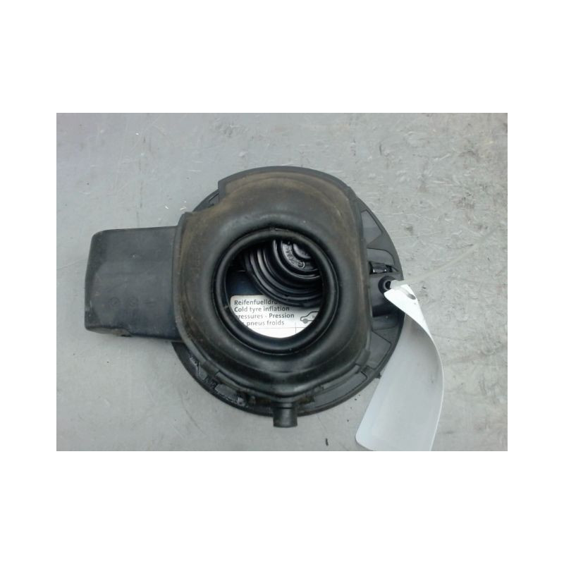 VOLET DE TRAPPE CARBURANT VOLKSWAGEN GOLF V 2003-2009