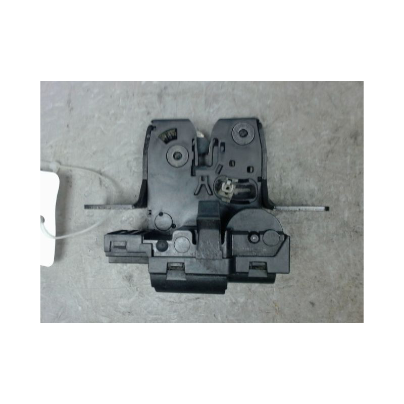 SERRURE HAYON  RENAULT CLIO