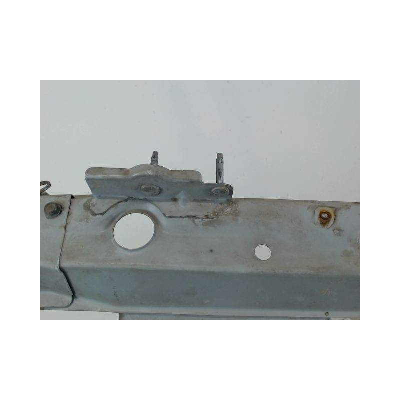 TRAVERSE SUPERIEURE ARMATURE AVANT NISSAN MICRA 2005-2007