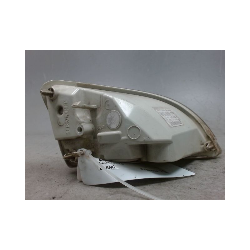 CLIGNOTANT DROIT RENAULT TWINGO