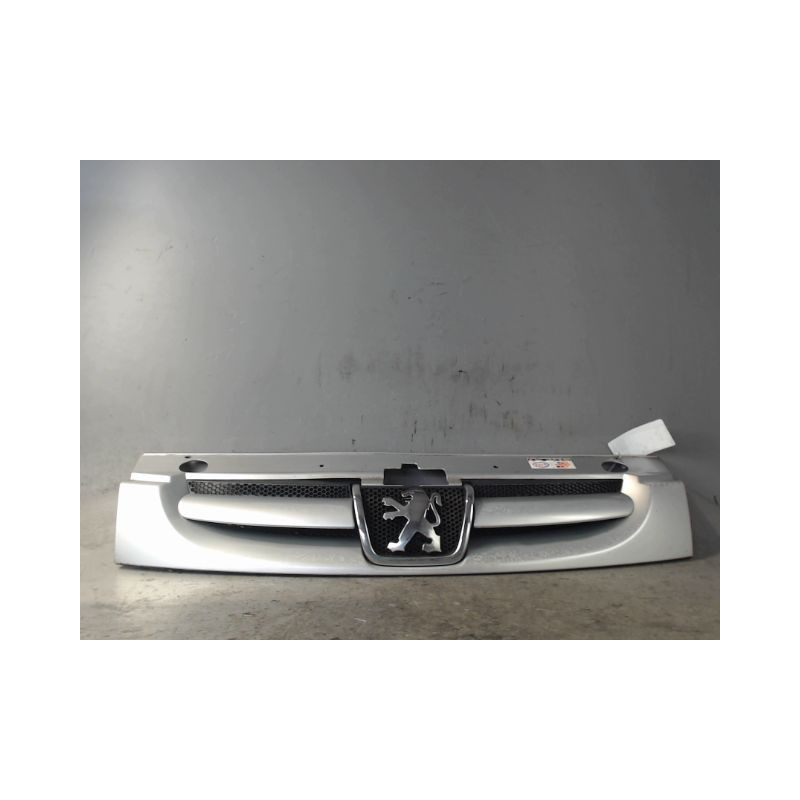 CALANDRE PEUGEOT PARTNER BREAK 2002-