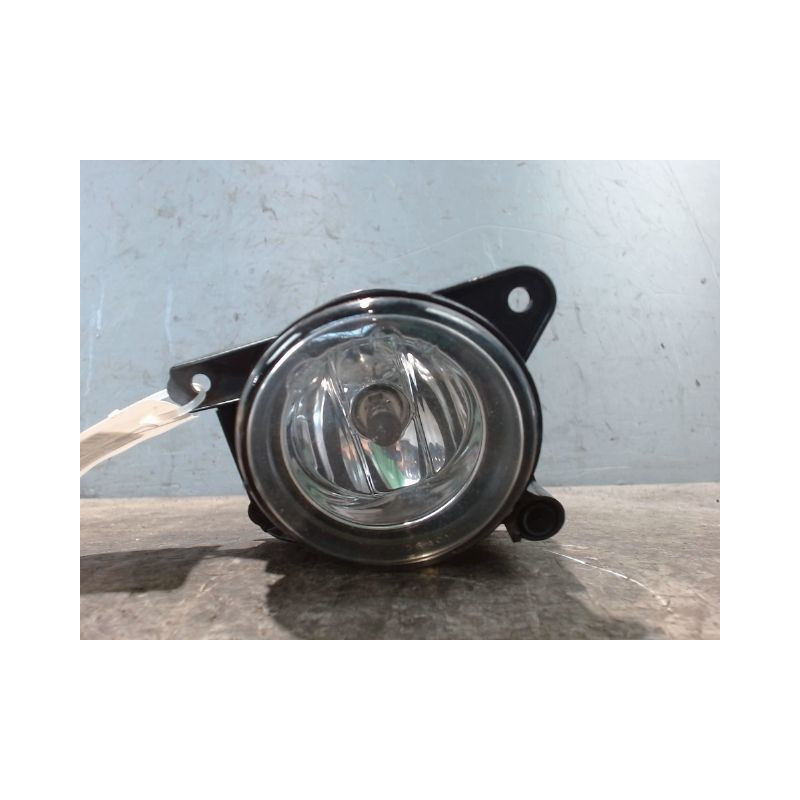 PHARE ANTIBROUILLARD AVANT DROIT VOLKSWAGEN POLO 99-2001