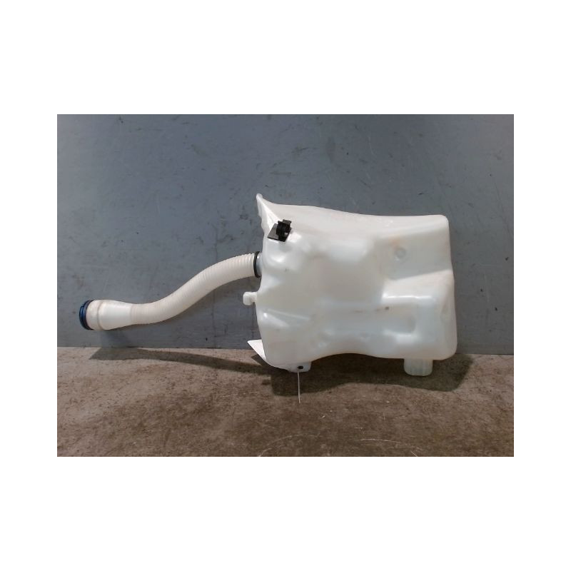 RESERVOIR LAVE-GLACE AVANT CITROEN DS4