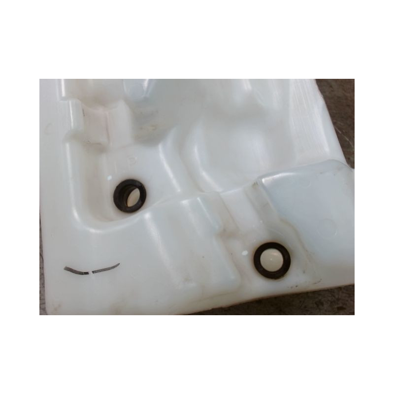 RESERVOIR LAVE-GLACE AVANT CITROEN DS4