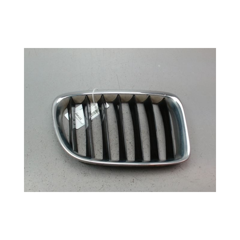 GRILLE CALANDRE DROIT B.M.W. X1