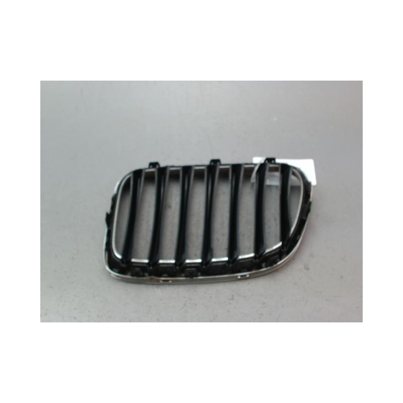 GRILLE CALANDRE DROIT B.M.W. X1