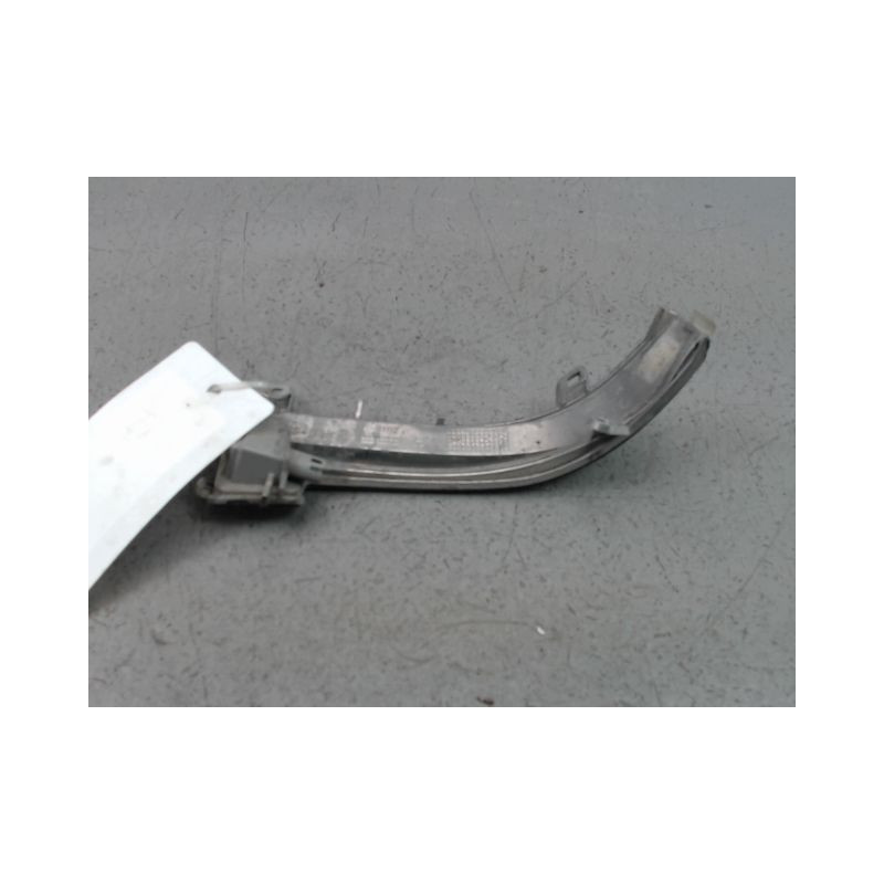 REPETITEUR RETROVISEUR DROIT BMW SERIE 1