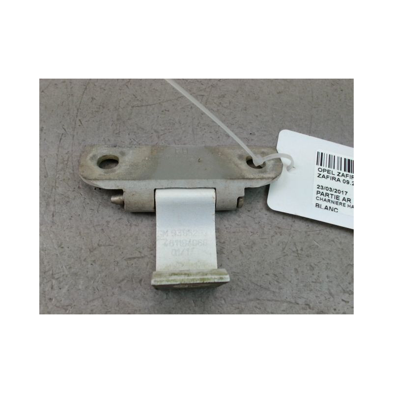 CHARNIERE HAYON D OPEL ZAFIRA 2006-