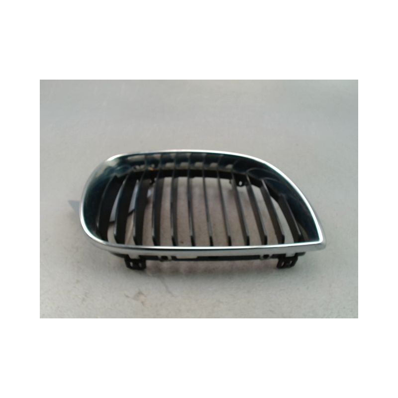 GRILLE CALANDRE DROIT BMW SERIE 1 I Phase 1 (E87) 2004-2006