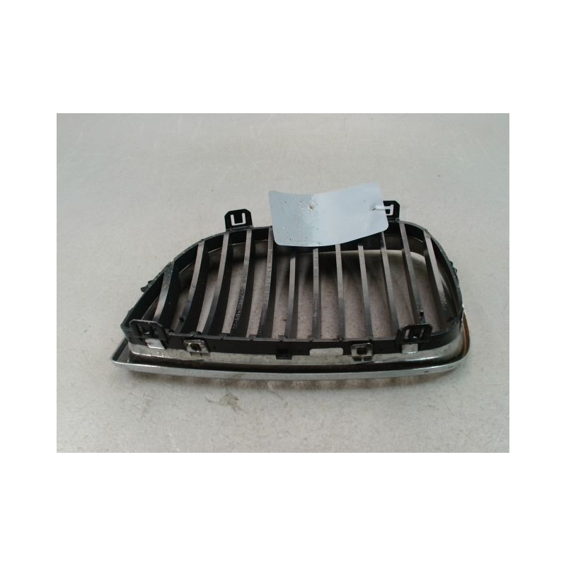 GRILLE CALANDRE DROIT BMW SERIE 1 I Phase 1 (E87) 2004-2006