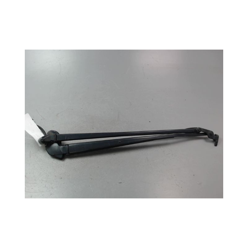 BRAS ESSUIE-GLACE AVANT TOYOTA YARIS 2005-