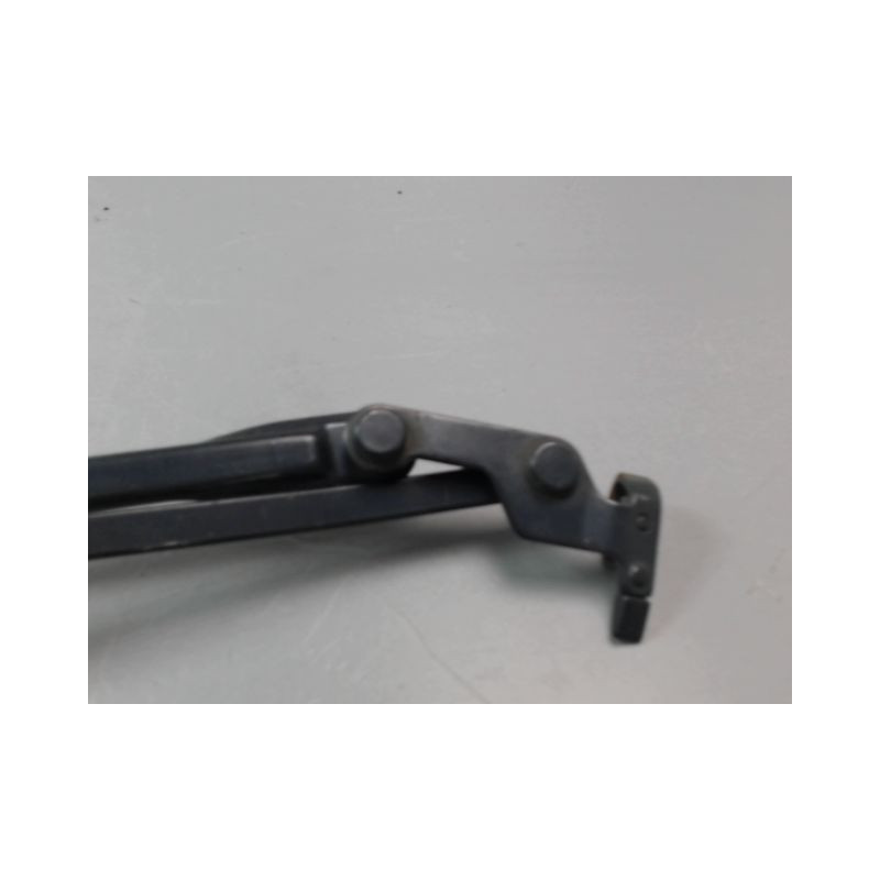 BRAS ESSUIE-GLACE AVANT TOYOTA YARIS 2005-