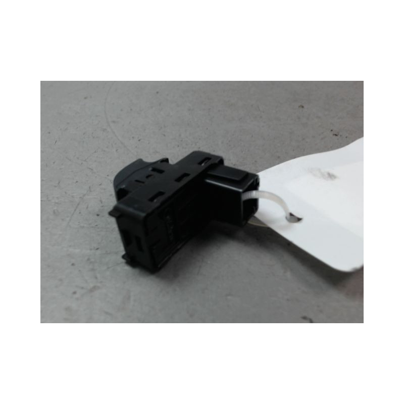COMMANDE LEVE-GLACE PORTE AVD PEUGEOT PARTNER BREAK II Phase 2 (B9) 2012-...