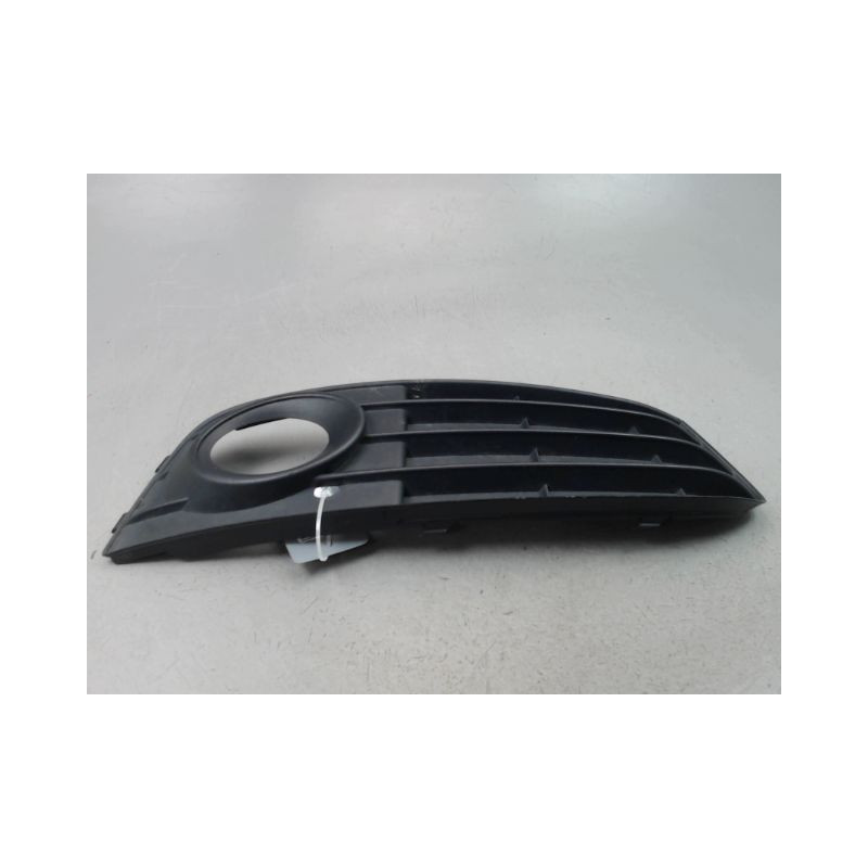 GRILLE VENTILATION PARE-CHOC AVD AUDI A4