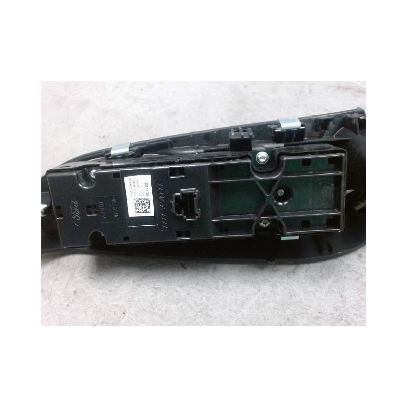 COMMANDE LEVE-GLACE PORTE AVG FORD FIESTA