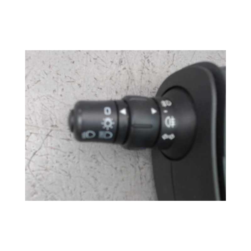 COMMANDE ECLAIRAGE RENAULT CLIO III Phase 2 2009-2014