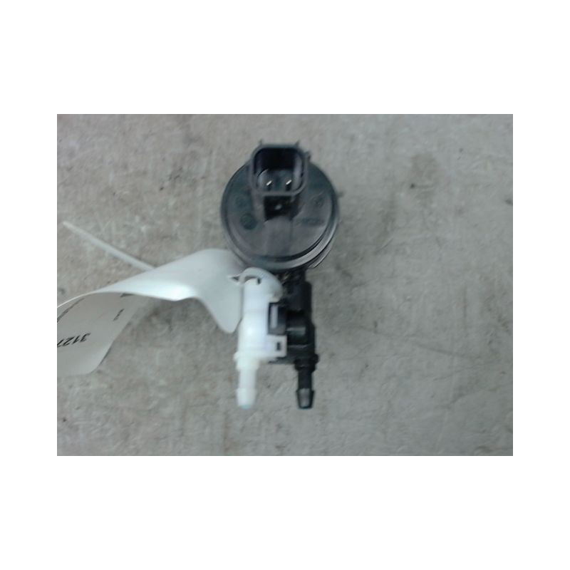 POMPE LAVE-GLACE AVANT FORD PUMA