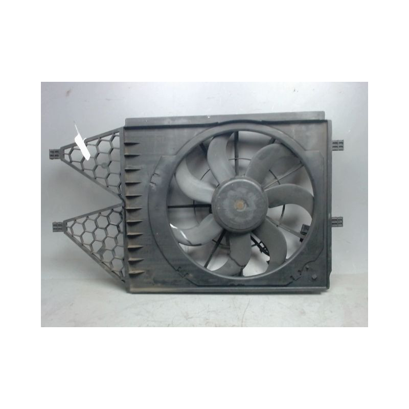 SUPPORT DE VENTILATEUR VOLKSWAGEN POLO