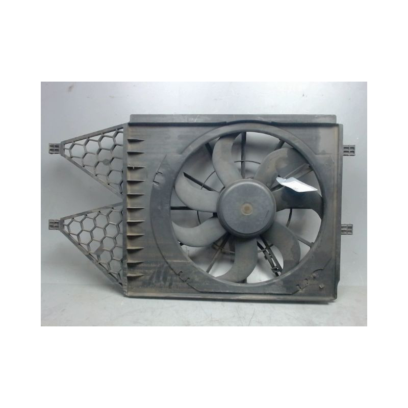 SUPPORT DE VENTILATEUR VOLKSWAGEN POLO