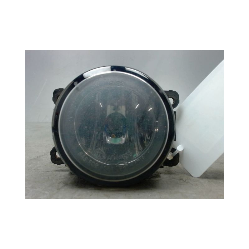 PHARE ANTIBROUILLARD AVANT GAUCHE FORD FIESTA