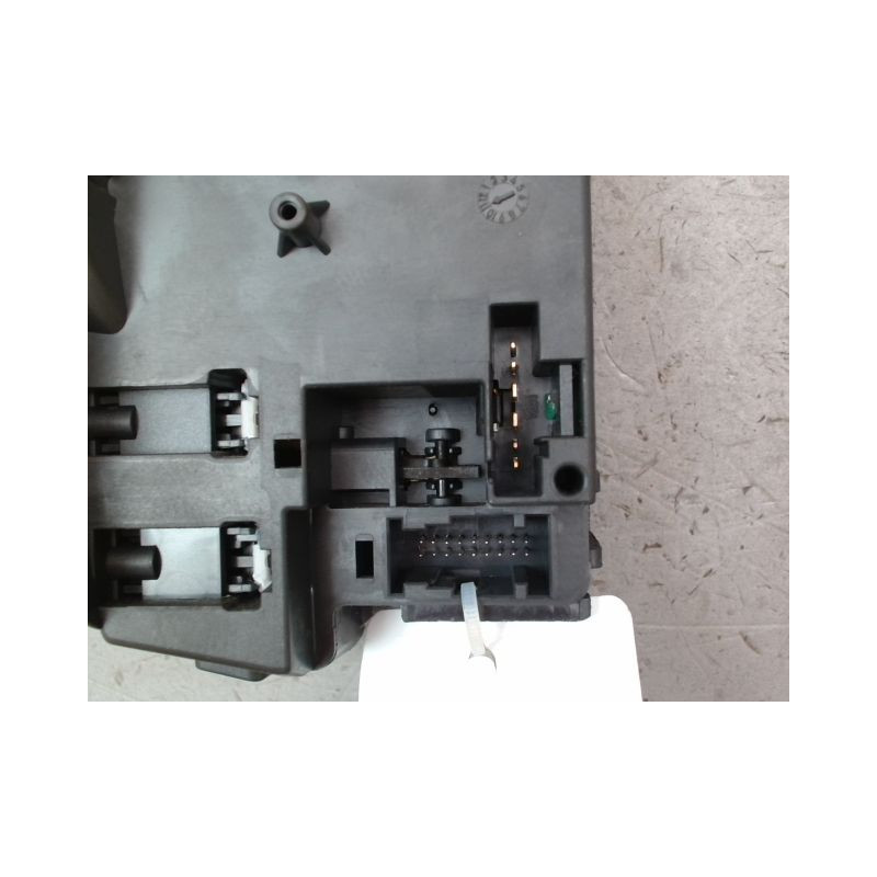 COMMANDE ESSUIE GLACE RENAULT CLIO