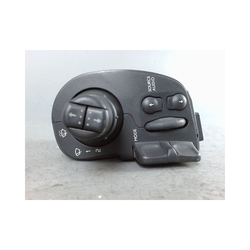 COMMANDE ESSUIE GLACE RENAULT CLIO
