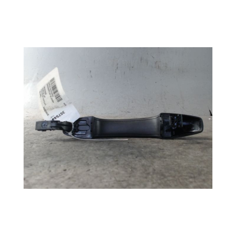 POIGNEE EXTERIEURE PORTE AVANT DROIT DACIA SANDERO 2008-