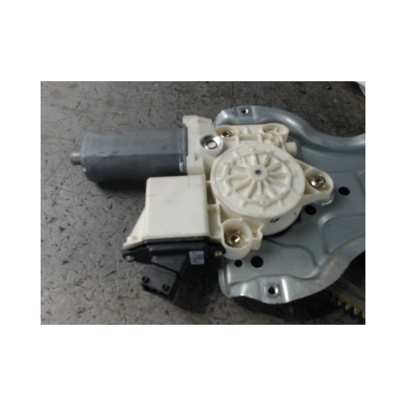 MECANISME+MOTEUR LEVE-GLACE AVANT DROIT TOYOTA COROLLA 2004-