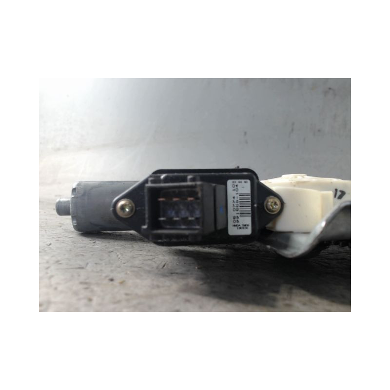 MECANISME+MOTEUR LEVE-GLACE AVANT DROIT TOYOTA COROLLA 2004-