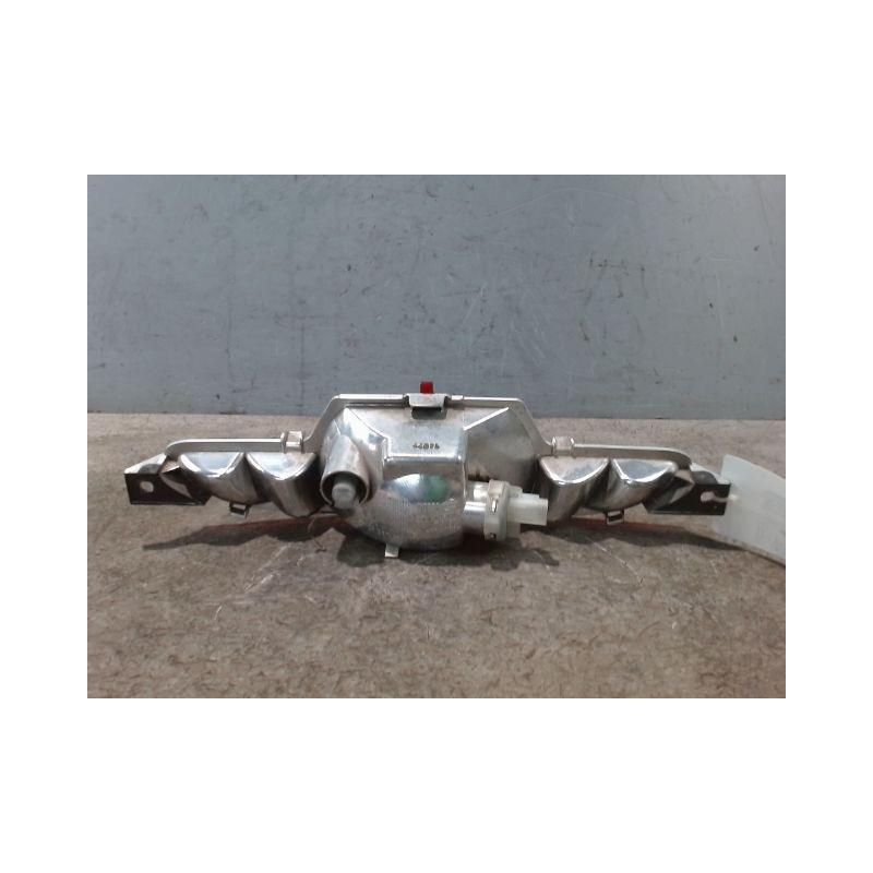 FEU BROUILLARD CENTRAL ARRIERE OPEL CORSA 2010-
