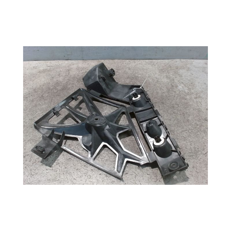 SUPPORT PARE-CHOC ARG RENAULT SCENIC III 2009-
