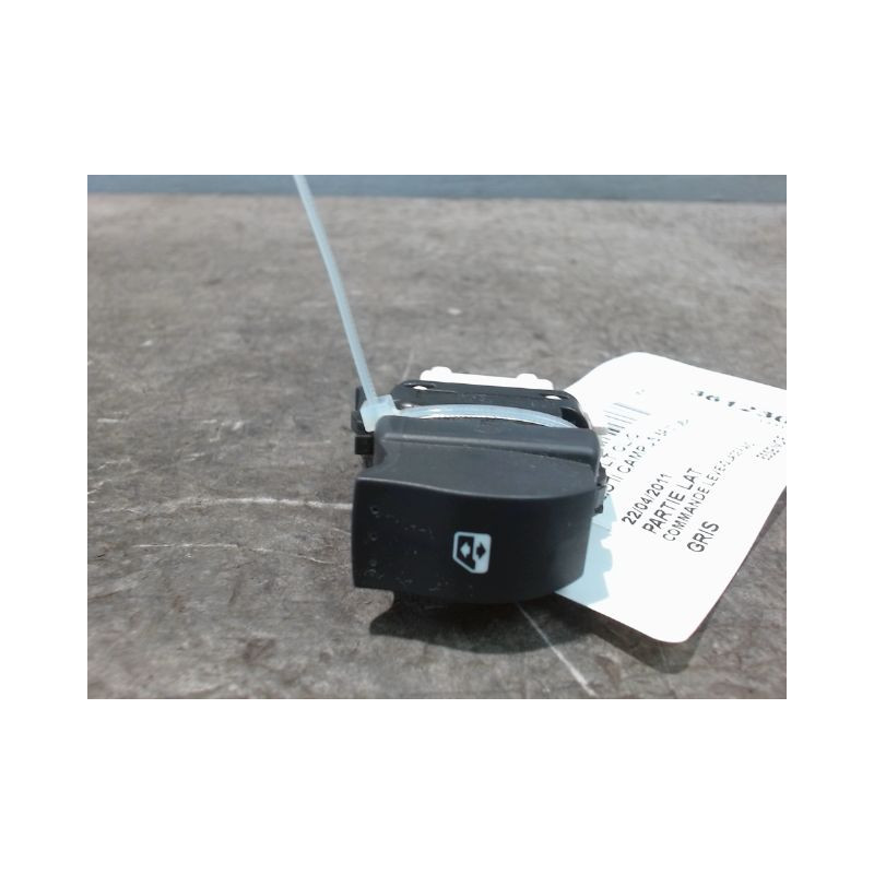 COMMANDE LEVE-GLACE PORTE AVD RENAULT CLIO II CAMPUS 06-