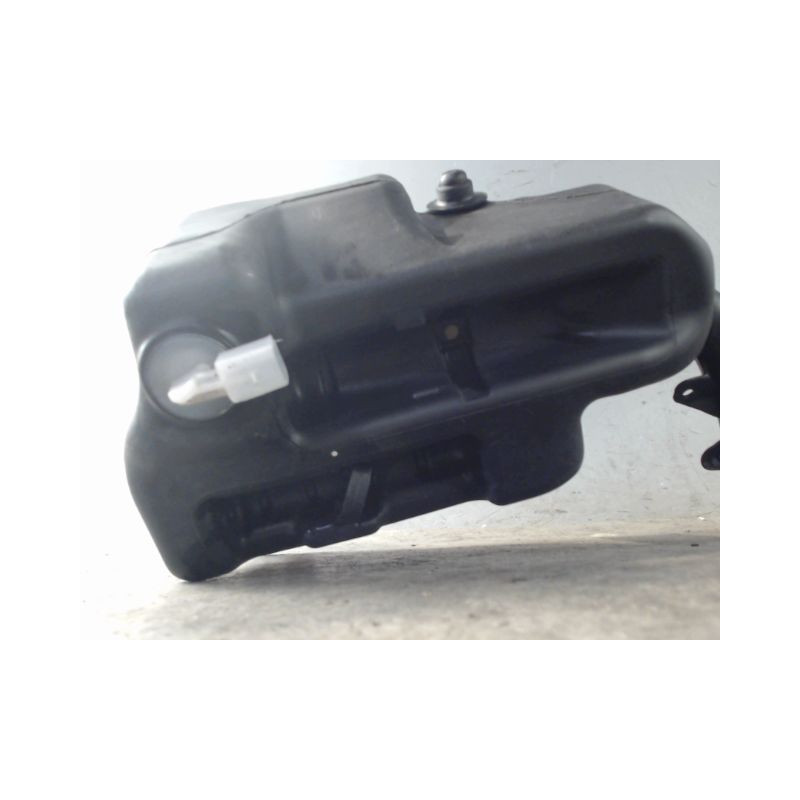 RESERVOIR LAVE-GLACE AVANT MERCEDES CLASSE B 2008-