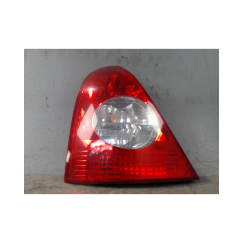 FEU ARRIERE GAUCHE  RENAULT CLIO II PH.2 01-06