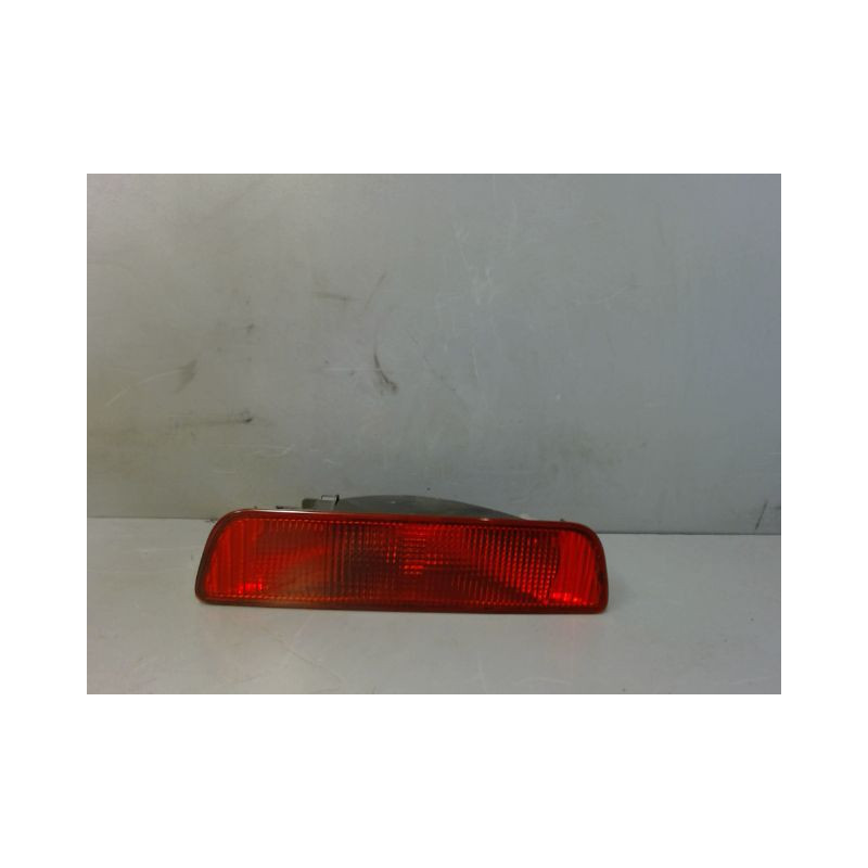 FEU BROUILLARD CENTRAL ARRIERE NISSAN MICRA
