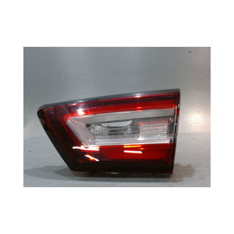 FEU ARRIERE INTERIEUR DROIT RENAULT CLIO