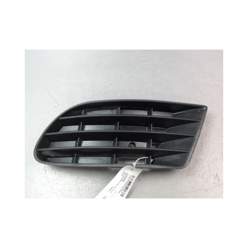 OBTURATEUR PHARE ADDITIONNEL PARE-CHOC AVD VOLKSWAGEN GOLF V PLUS 2005-
