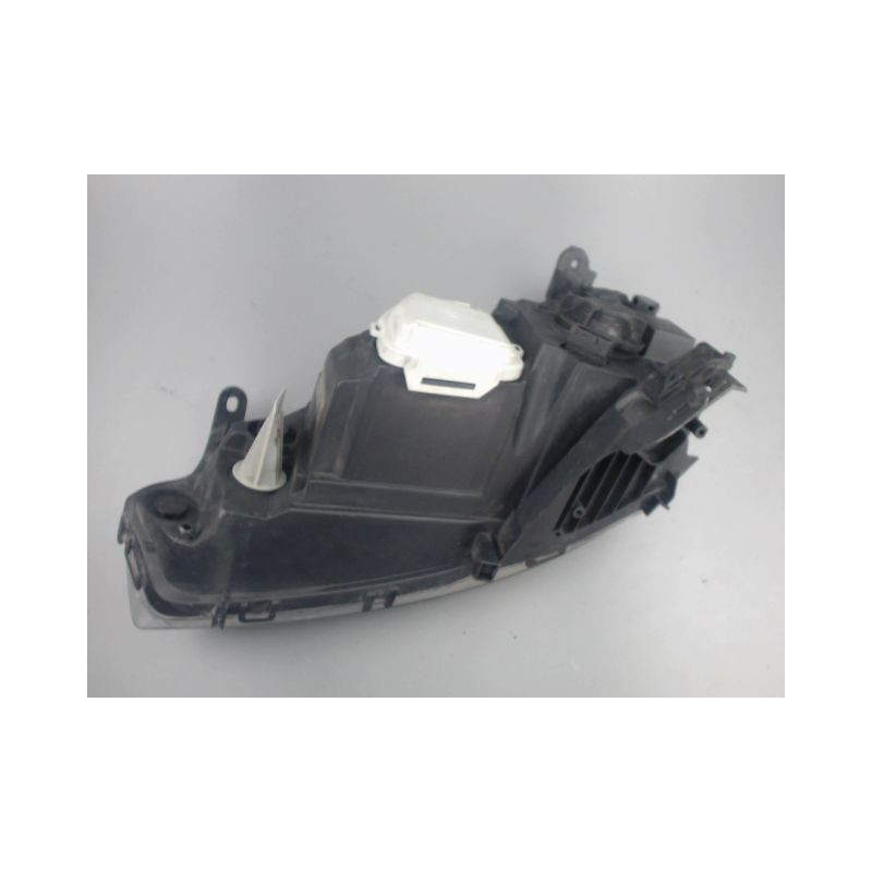 PHARE DROIT OPEL CORSA