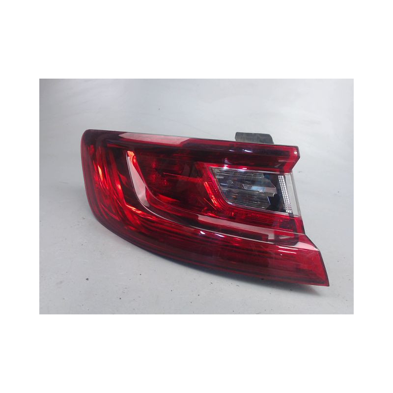 FEU ARRIERE GAUCHE  RENAULT MEGANE