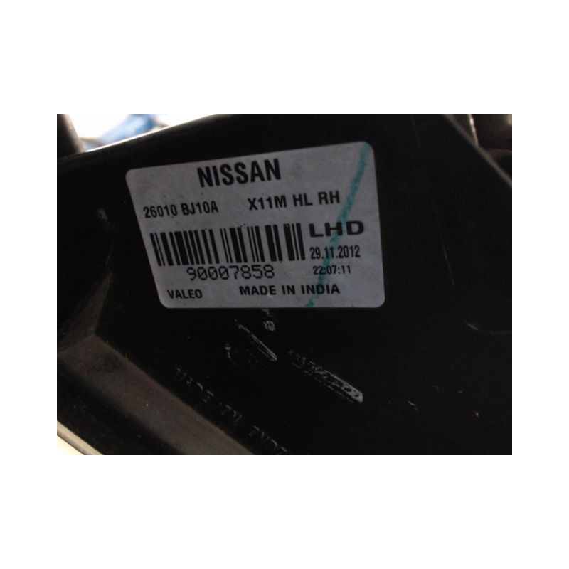 PHARE DROIT NISSAN NV200