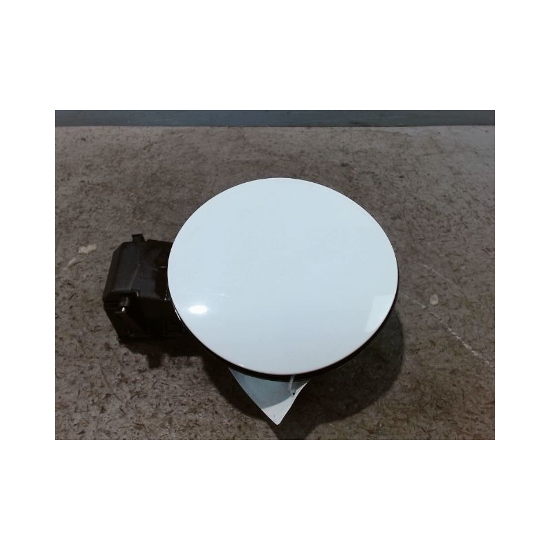 VOLET DE TRAPPE CARBURANT RENAULT CLIO IV
