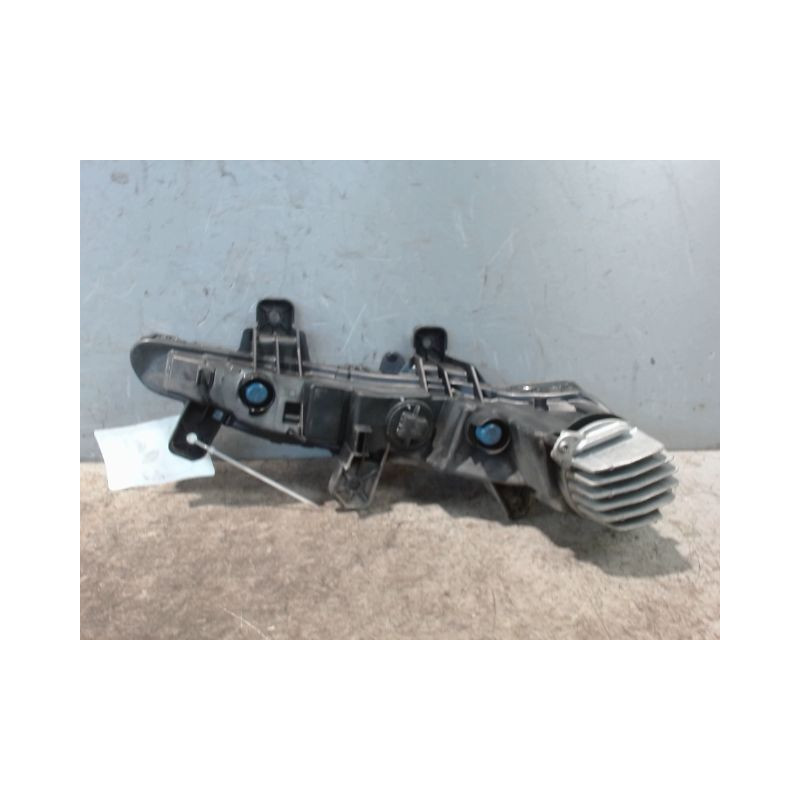 FEUX POSITION DROIT PEUGEOT 2008