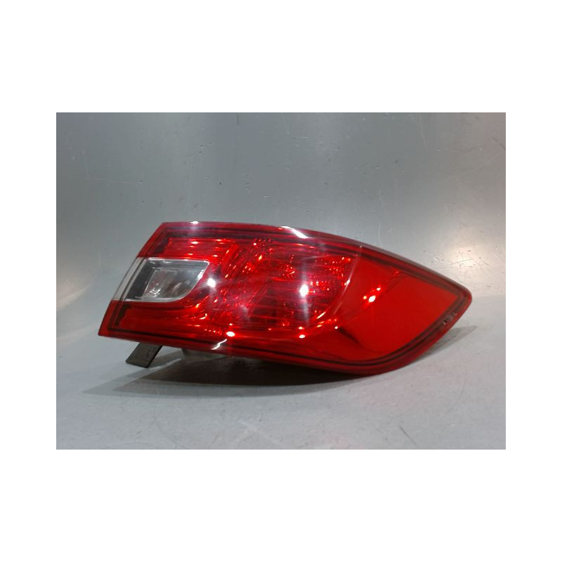 FEU ARRIERE DROIT RENAULT CLIO