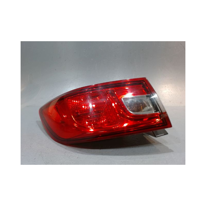 FEU ARRIERE GAUCHE  RENAULT CLIO