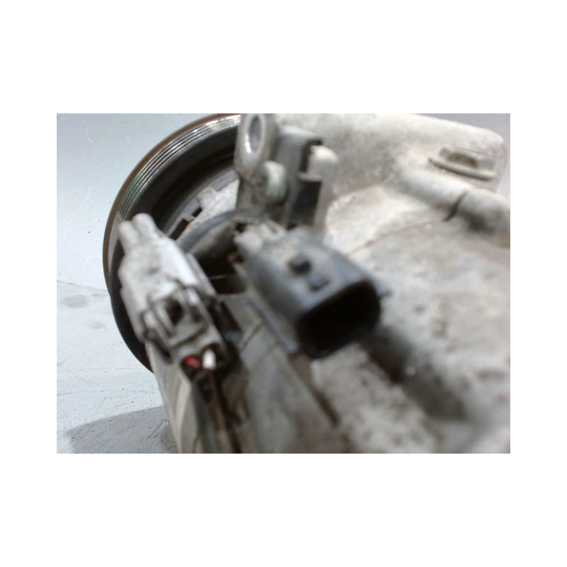 COMPRESSEUR AIR CONDITIONNE RENAULT CLIO
