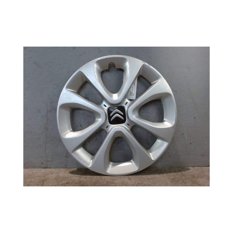 ENJOLIVEUR DE ROUE CITROEN C3 2009-