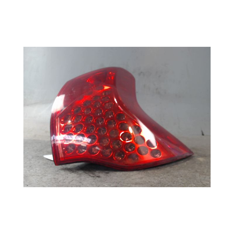 FEU ARRIERE DROIT PEUGEOT 3008 2009-