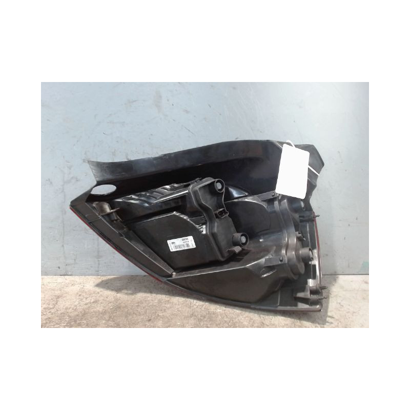 FEU ARRIERE GAUCHE  RENAULT MEGANE II PH1 C.C 03-05