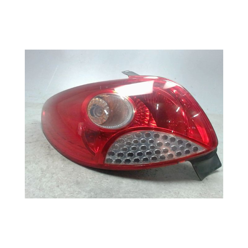 FEU ARRIERE GAUCHE  PEUGEOT 206+ 2009-