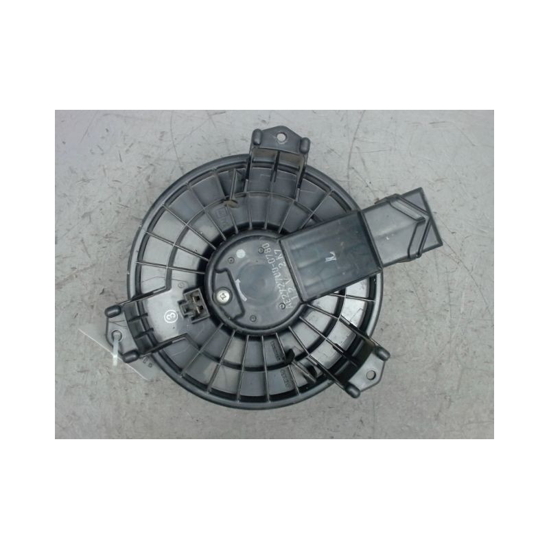MOTEUR VENTILATEUR CHAUFFAGE TOYOTA HILUX SIMPLE CABINE 2006-